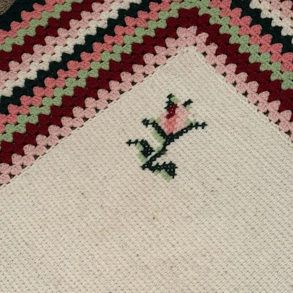 Vintage Handmade‎ Crochet Afghan Blanket Floral Pink Green Fringe Throw 45x52